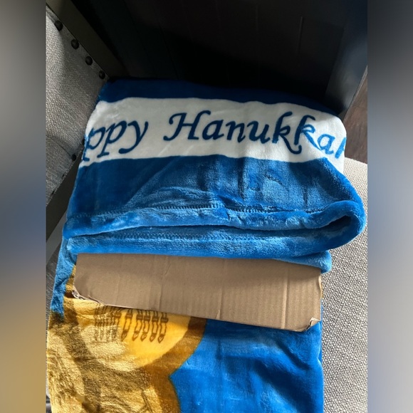 Berkshire Decorative Throw 60" x 80" Happy Hanukkah Blanket - Picture 3 of 5